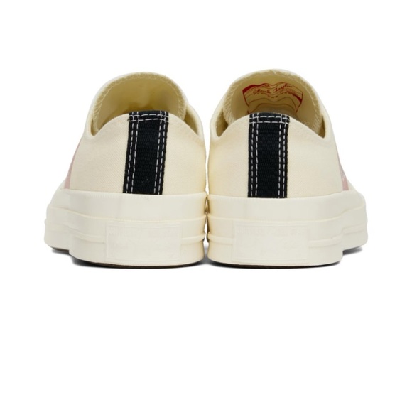 COMME DES GARÇONS PLAY
Off-White Converse Edition Chuck 70 Low Top
Sneakers - Picture 4 of 8